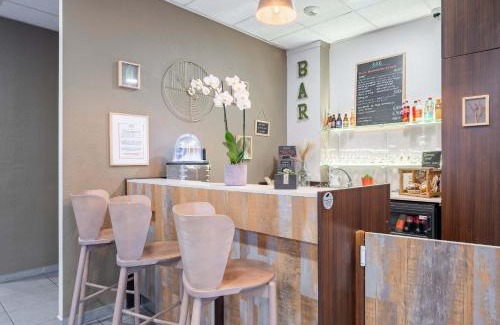 Louvroil Hôtel | B&B HOTEL Maubeuge-Louvroil