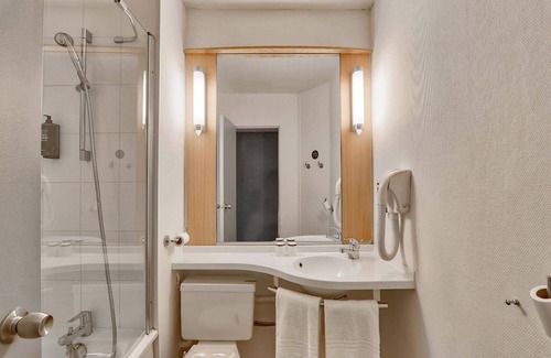 Montlucon Hôtel | B&B HOTEL Montluçon Centre
