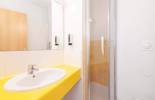 Lescar Hôtel | B&B HOTEL Pau Lescar