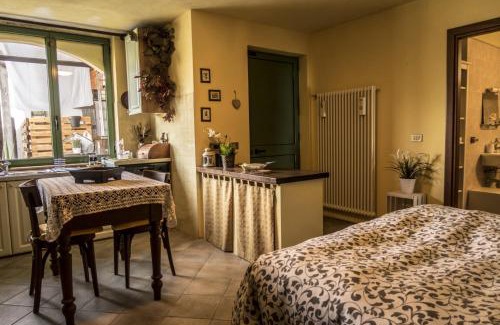 Moncrivello Appartement | B&B Il Mirtillo
