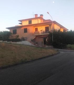 Montecarotto Appartement | B & B Il Sicomoro