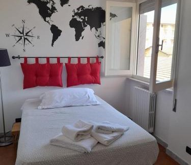 Marina di Massa Lit Et Petit-Déjeuner | B&B Il Viaggiatore
