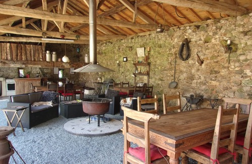La Foret-sur-Sevre Maison | B & B dans une ancienne ferme fortifiée française + le camping de base offert