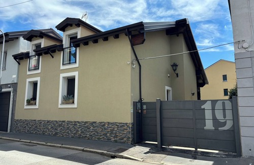 Nerviano Lit Et Petit-Déjeuner | B&B in Centro. Confortevole e Riservato, Circondato da un Verde Rigoglioso