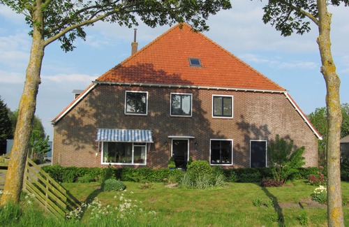 Schellinkhout Appartement | B & B dans une ferme hollandaise traditionnelle