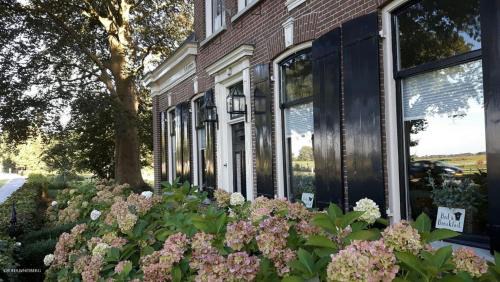 Aperloo Lit Et Petit-Déjeuner | B&B Johannesberg