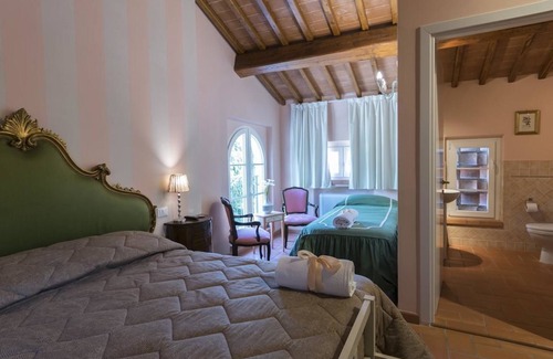 Lucca Historical Center Maison | B&B La Chiusa Delle Monache