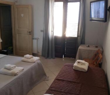 Aci Sant'Antonio Lit Et Petit-Déjeuner | B&B Lavinaio
