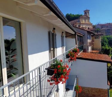 Vezza d'Alba Lit Et Petit-Déjeuner | B&B Madonna degli Airali