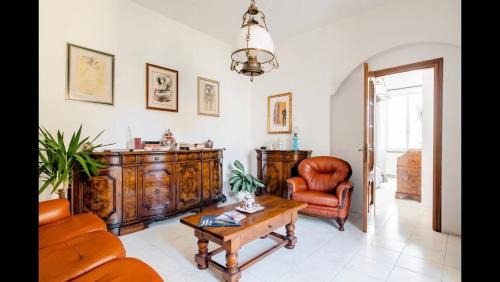 Nuoro Lit Et Petit-Déjeuner | B&B Maison Rosetta IUN-E4948