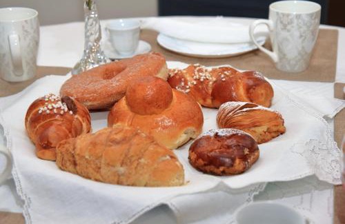 Vasto Lit Et Petit-Déjeuner | B&B MITILINI Central Station