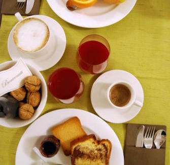 Mezzolombardo Lit Et Petit-Déjeuner | B&B Perbacco Relax