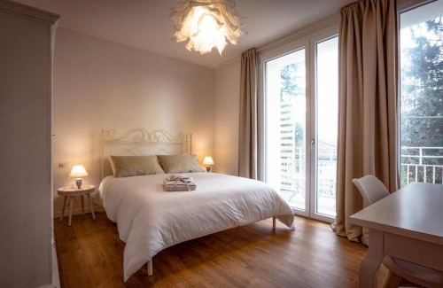 Besnate Lit Et Petit-Déjeuner | B&B Quattro Stagioni Charme and Wellness