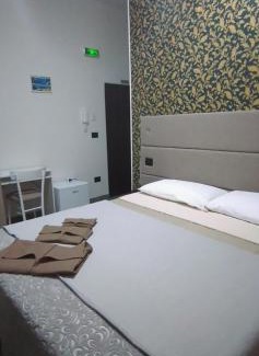 Bianco Lit Et Petit-Déjeuner | B&b Regina Elena - Calabria