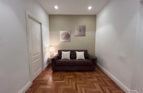 Vomero Lit Et Petit-Déjeuner | B&B Villa Sant'Elmo con parcheggio interno