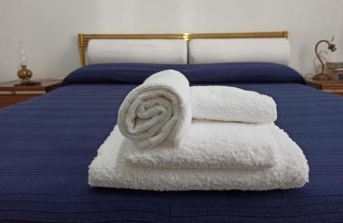 Rocca Ranieri Maison | B&BEES