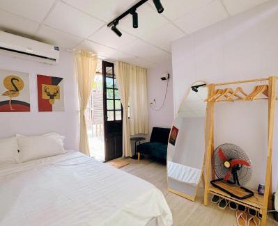 Huong Thuy Cabine | B tree Retreat homestay