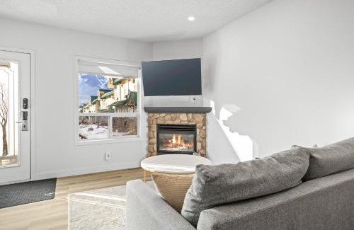 Harvie Heights Appartement | B233 Mountain View 2BD 2BT AC BonFire BBQ Townhome Close to Banff
