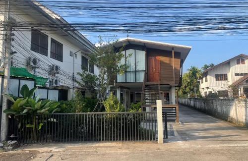 Chiang Rai Maison | Baan Jai Klang (บ้านใจกลาง)