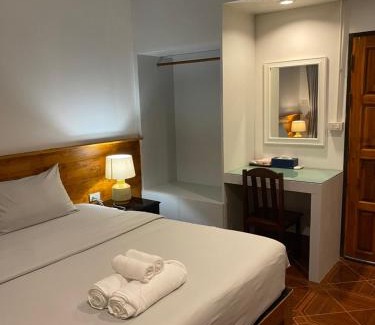 Phan Maison | Baan Khoyee Boutique บ้านโกยีบูทีค