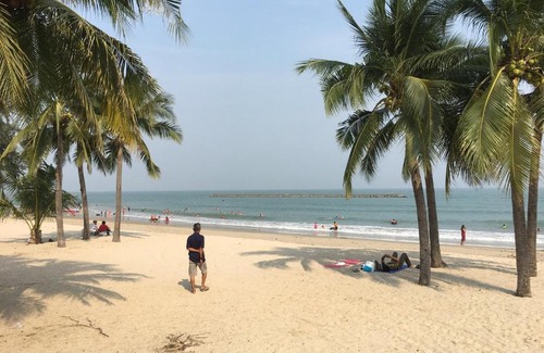 Hat Chao Samran Maison | Baan Khun Nong