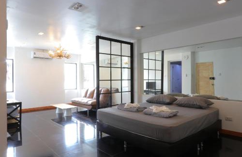 Chom Phon Appartement | Baan33 check in by yourself code inbox 4fl behind Amazon cafe