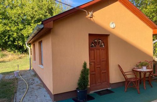 Balatonakarattya Maison | Babér Apartmanház Balatonakarattya