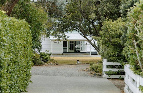 Lake Ferry Cottage | Bach 2 - Loburn Bach Accommodation, in the Lake Ferry Village