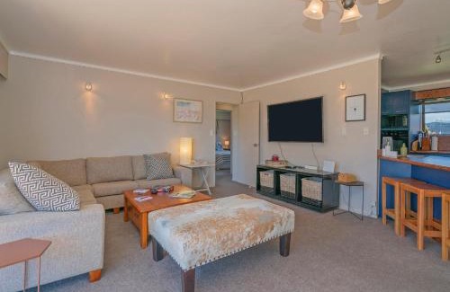 Pauanui Maison | Bach on Boulevard - Pauanui Holiday Home