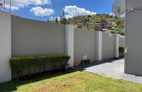 Rustenburg Appartement | Bachelor suite in Rustenburg