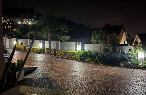 Rustenburg Appartement | Bachelor suite in Rustenburg