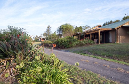Back Forest Cottage | Retour Forest Retreat Sunrise Cottage