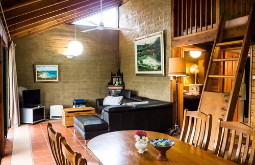 Back Forest Cottage | Retour Forest Retreat Sunrise Cottage