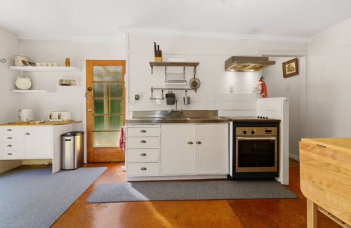 Rotoma Cottage | Arrière de Beyond Cottage - Lac Rotoehu Holiday Home