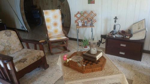 Oranjestad Maison | Backpack Cabin A12892