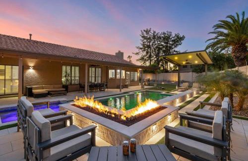 Arabian Views Maison | Backyard Bliss - Firepit Putt Play Pool & Spa