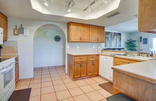 Wickenburg Maison | Backyard Oasis & Hot Tub: Mtn-View Wickenburg Home
