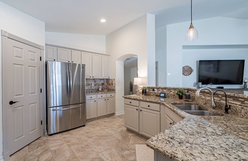 Circle Cross Ranch Maison | Backyard Paradise in the Valley! Pool/Jacuzzi!