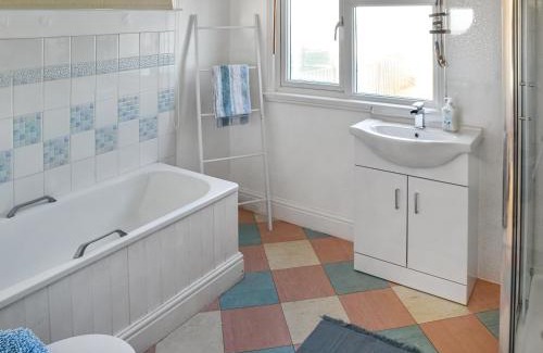 Bacton Maison | Bacton Beach House