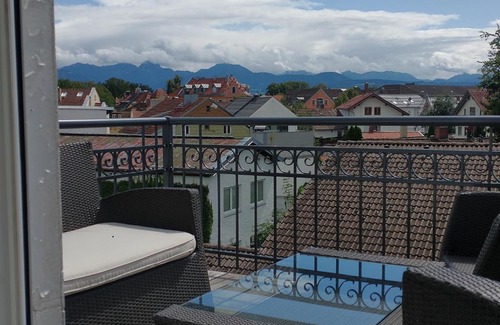 Bad Aibling Appartement | Bad Aibling City Apartment - Pano