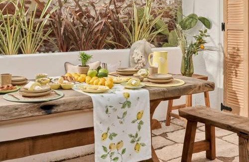 Ayvalik Maison | Bahçedaki