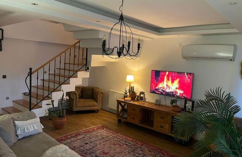 Bornova Appartement | Bahçeli dubleks