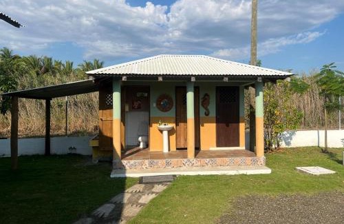 Livingston Maison | Bahía Caimán , Río dulce
