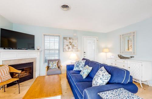 Bethany Beach Maison | Bahamas Beach Cottages - 602 New Providence