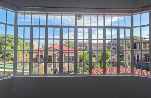 Sariaya Lit Et Petit-Déjeuner | Bahay Ko spacious house in Sariaya Quezon