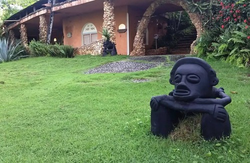 Sanchez Villa | BAHIACHIQUITA SAMANA