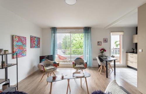 Francisco-Ferrer - Vern Appartement | Bahibé - Balcon et parking au calme proche gare