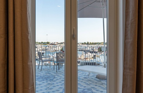Bacoli Appartement | Baia Flegrea Meublè - Suite with sea view terrace