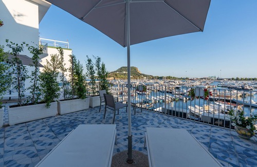 Bacoli Appartement | Baia Flegrea Meublè - Suite with sea view terrace
