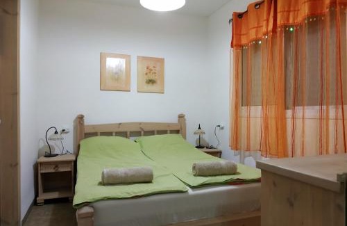 Qatsrin Cabine | Bait Katan Be Yonatan